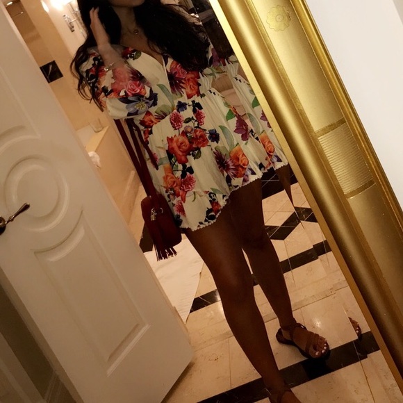 Tropical LongSleeve Romper - Picture 4 of 4